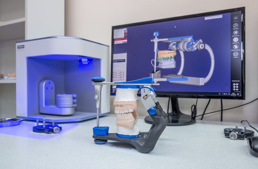 3d,Scanner,And,Pc,In,The,Process,Of,Creating,Dentures