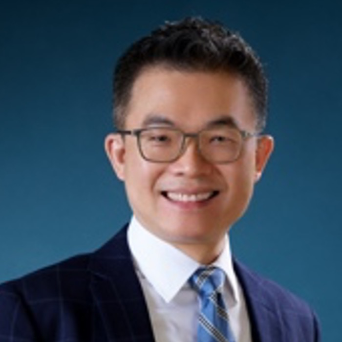 Dr. Kelvin Chang Headshot