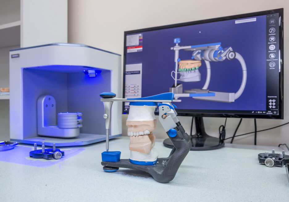 3d,Scanner,And,Pc,In,The,Process,Of,Creating,Dentures